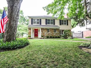 6512 Miami Bluff Dr, Cincinnati, OH 45227