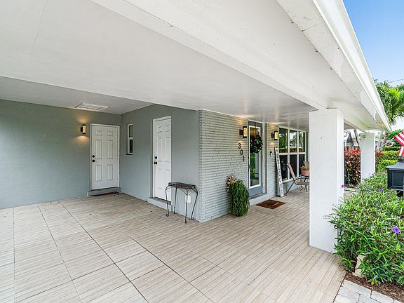 5th image of 301 Se 10th Court