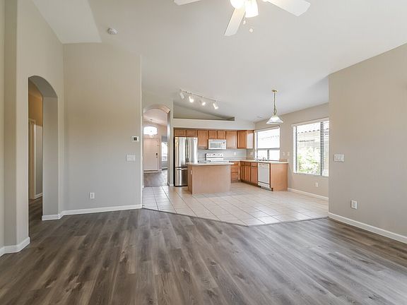 3rd image of 2415 W Blue Sky Dr