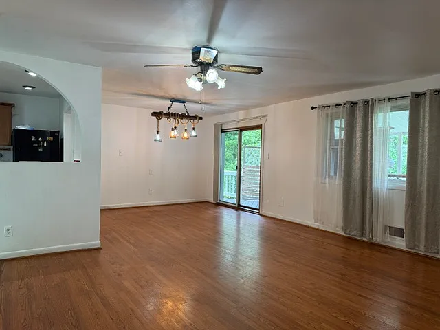 5 bed, 1192 sqft, $4,000 — Photo 3