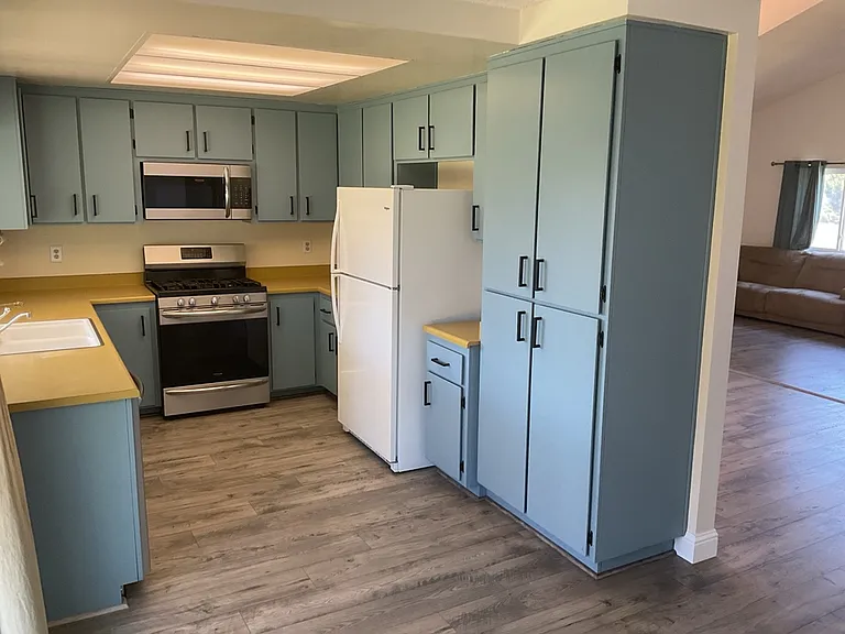 9600 Allegheny Dr — Photo 8