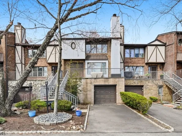 900 Valley Rd #E3, Clifton City, NJ 07013