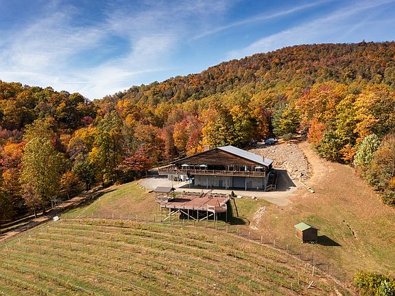 4th image of 1376 Wyatt Mountain Rd