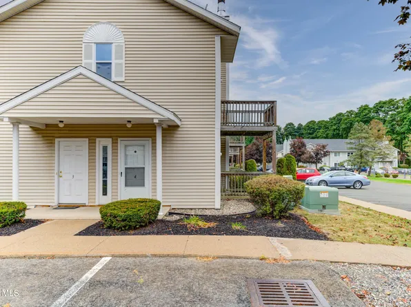 504 Greenwich Drive, Albany, NY 12203