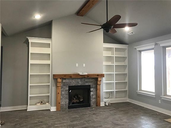 2nd image of 18221 Astor Dr