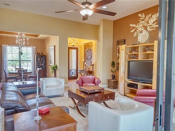 5th image of 532 Montage Ln
