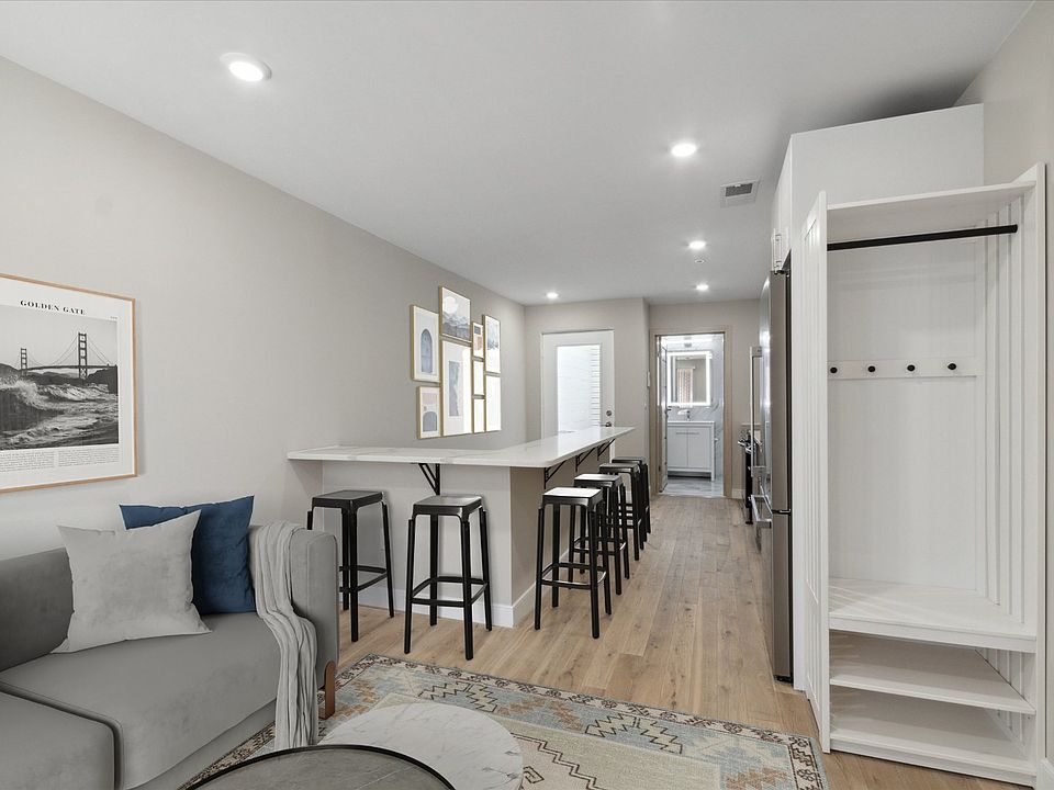 1st image of 920 Marshall St #1