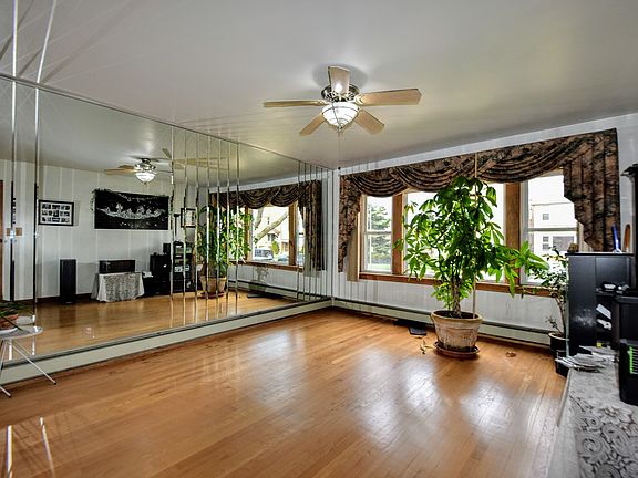 4th image of 4937 N Marmora Ave