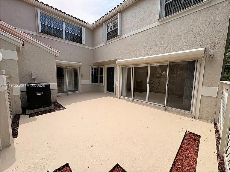 11196 Longboat Dr — Photo 2