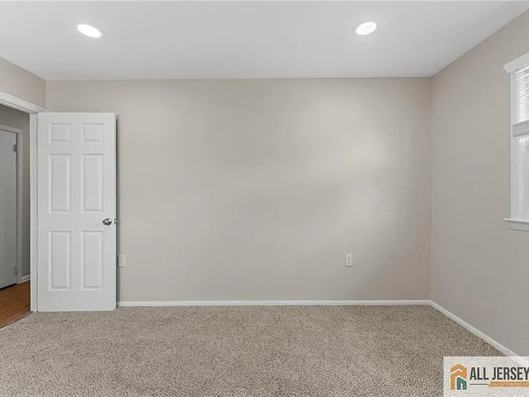 103 1st Ave #2 — Photo 16
