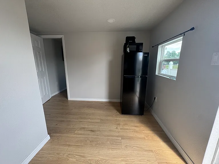 2507 Coronet Ct — Photo 5