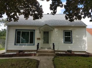 5404 W Arizona St, Milwaukee, WI 53219