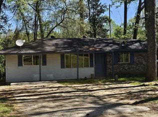209 Pineview Dr, Hazlehurst, MS 39083
