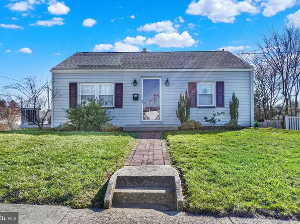 50 E Girard St, Dallastown, PA 17313