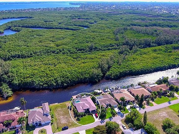 3rd image of 2360 Coral Point Dr