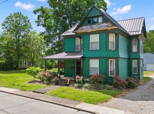 111 W 4 1/2 St, Williamstown, WV 26187