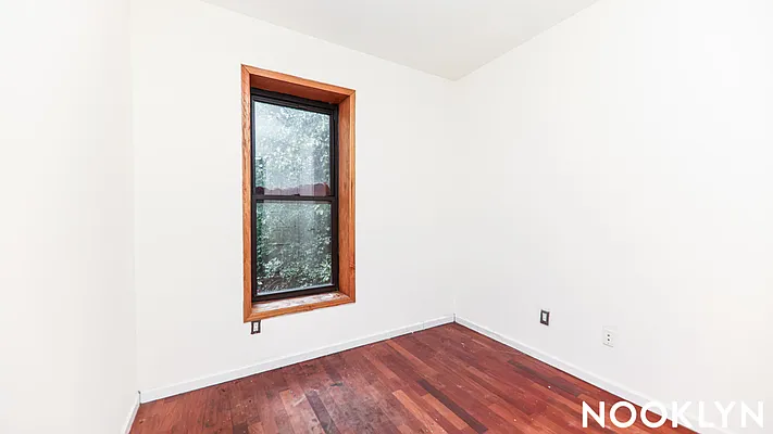 Rented by Nooklyn NYC LLC | media 13