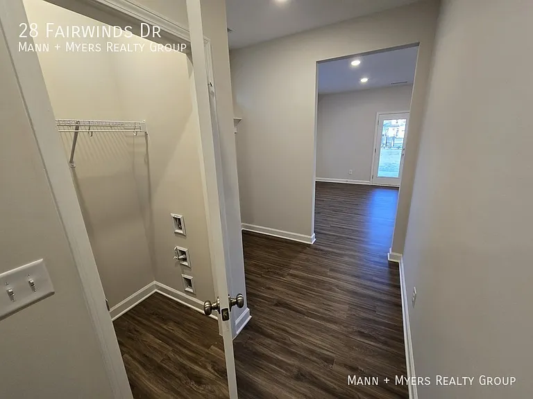 28 Fairwinds Dr — Photo 11