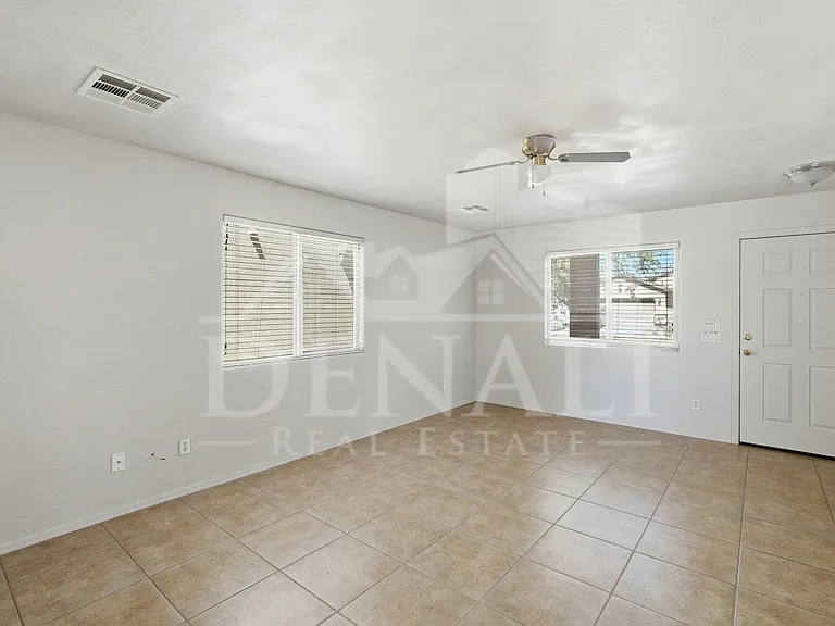 21939 W Cocopah St — Photo 4