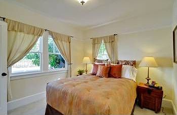 3rd image of 3200 Tremont St