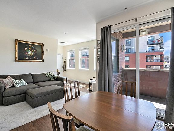 3rd image of 220 Willow St #301