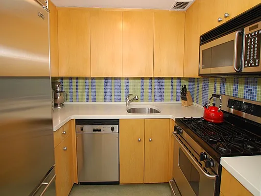 Sold by Sotheby's International Realty | media 14