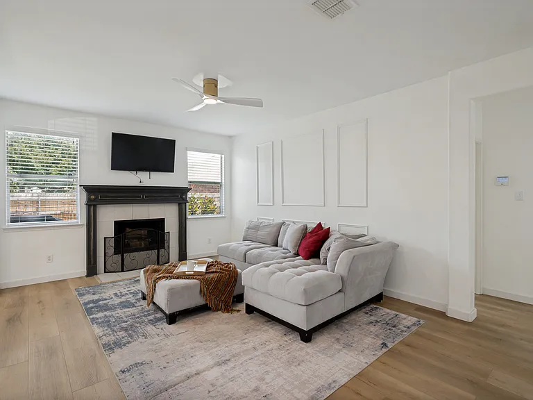 1006 Partridge Dr — Photo 4