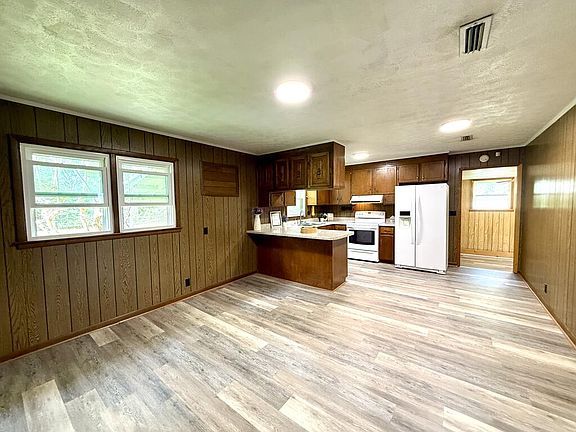 4th image of 2309 Kristie Lea Dr
