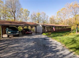 15 Bird Song Rd, Penrose, NC 28766