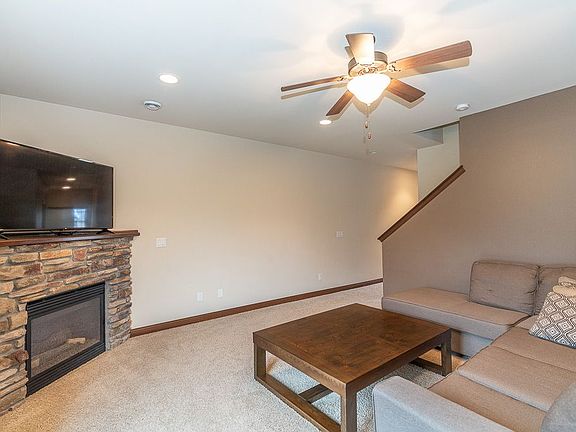 4th image of 1848 Goose Lake Cir