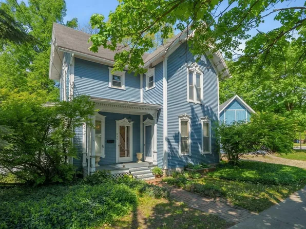 215 N Cedar St, Allegan, MI 49010