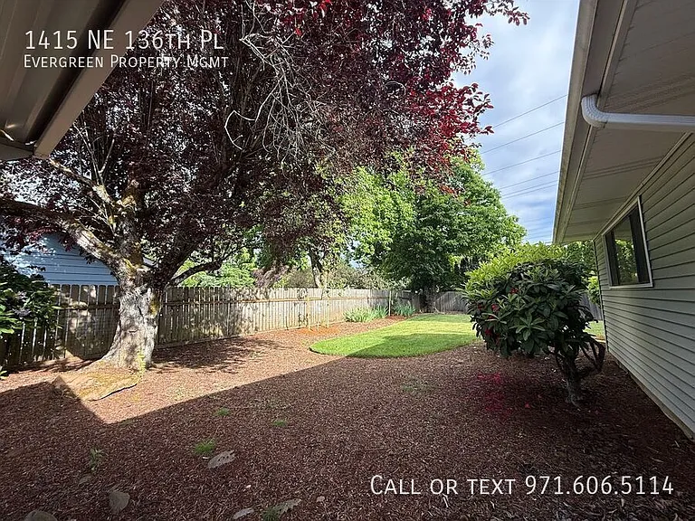 1415 NE 136th Pl — Photo 40