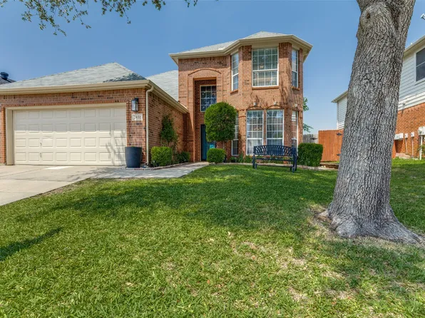 7851 Park Downs Dr, Fort Worth, TX 76137