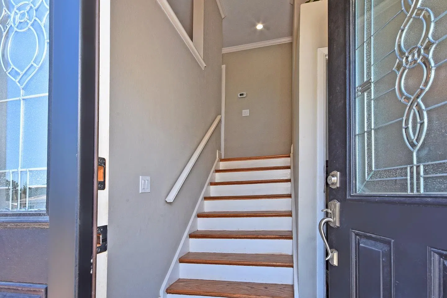 2530 Maywood Dr — Photo 4
