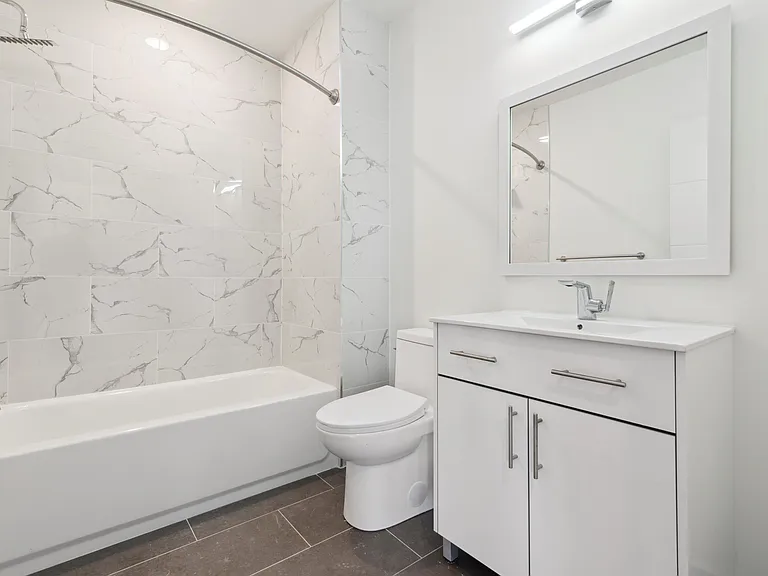 1221 E Fletcher St #406 — Photo 11