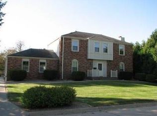 503 Thomas Dr, Marshalltown, IA 50158