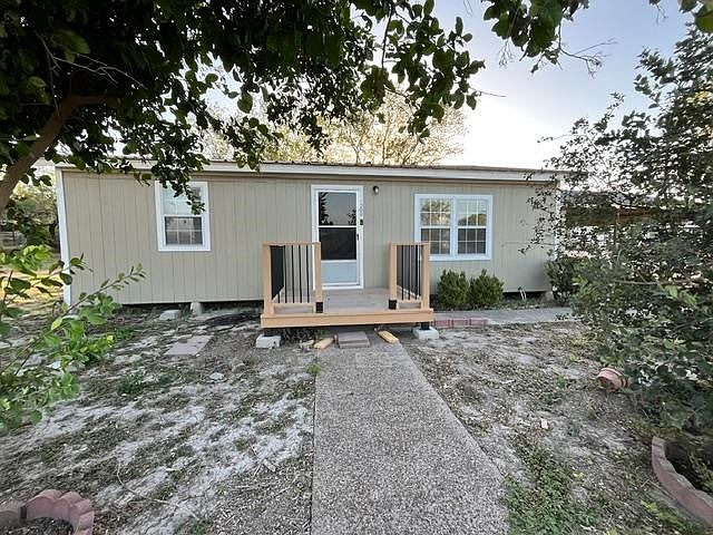 1st image of 209 N 2nd Ave