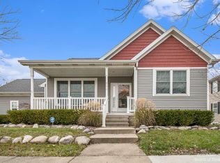 696 Phoebe Ln, East Lansing, MI 48823