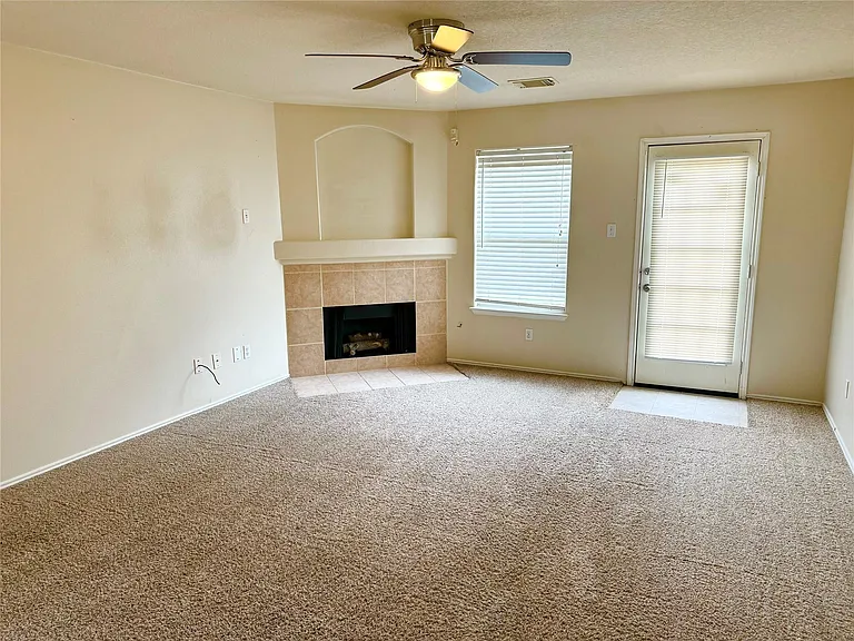 2203 Cold River Dr — Photo 5