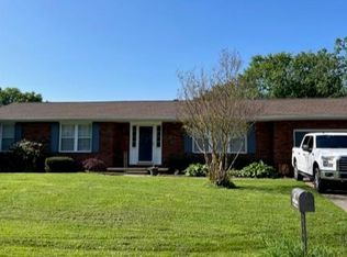 704 Lightfoot Ln, Madisonville, KY