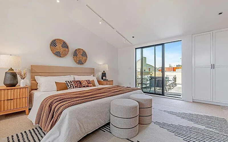 1 bed, 2.0 bath, 1695 sqft, $3,700 — Photo 3