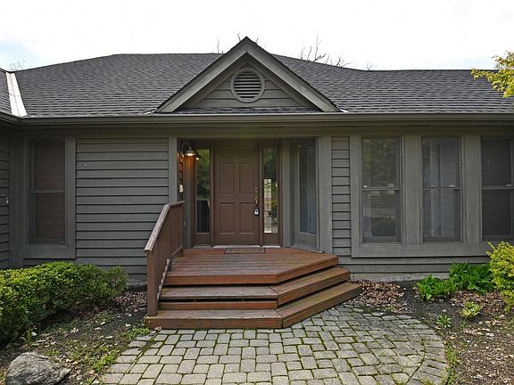 5th image of 3849 Chimney Hill Dr