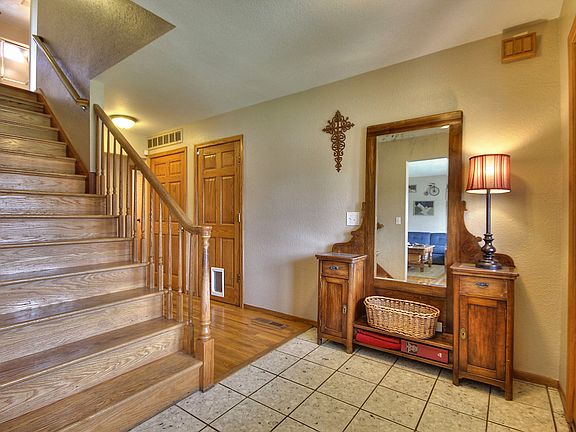 2nd image of 6104 Pomegranate Ave