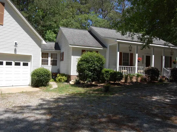 23 Hickory Point Ln, Elgin, SC 29045