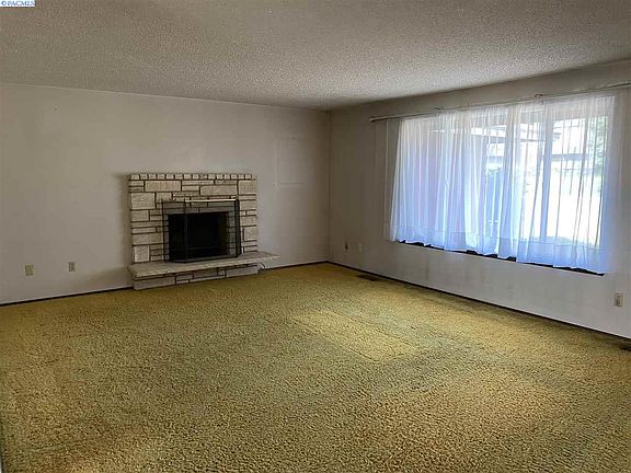 2nd image of 2184 Clearview Ave