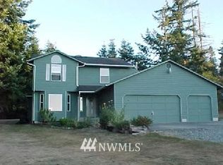 361 E Denneboom Rd, Coupeville, WA 98239