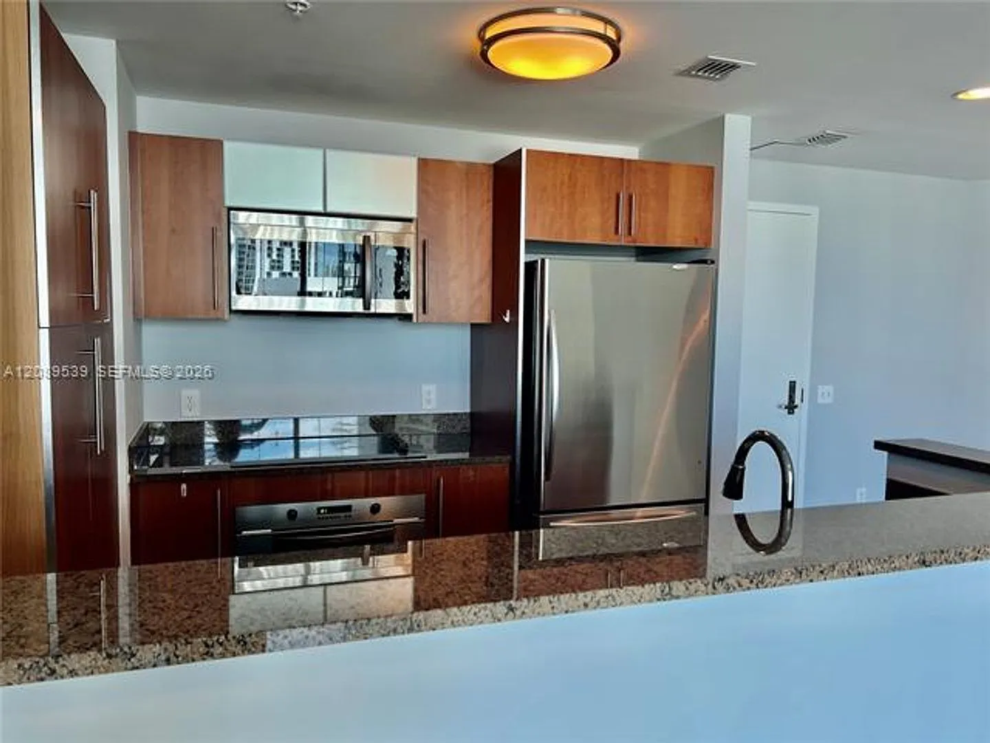 300 S Biscayne Blvd cu-2705 2705, Miami, FL 33131 — Photo 1