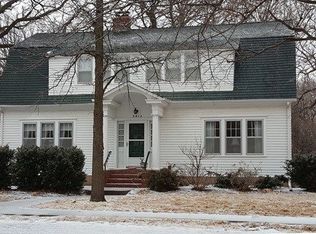 2412 College Ave, North Newton, KS 67117