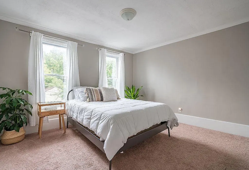 2 bed, 980 sqft, $1,750 — Photo 4