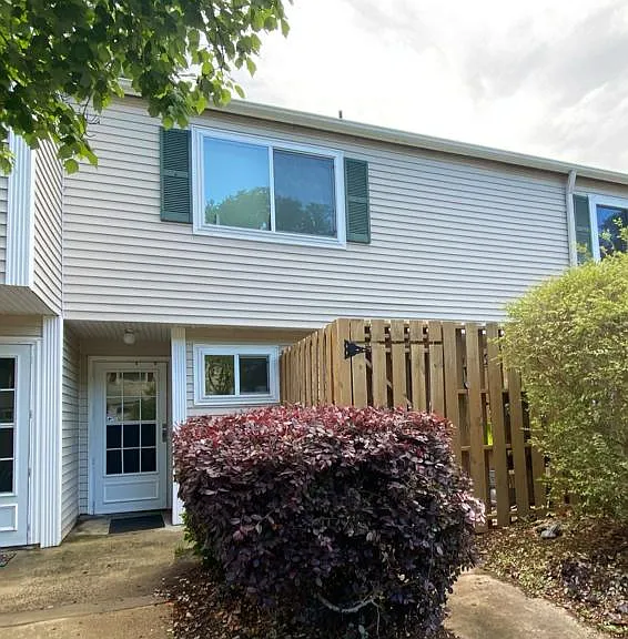 220 Elizabeth St #B7 — Photo 10